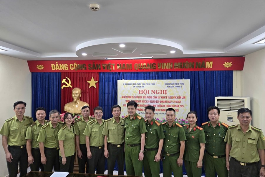 Sơ kết công tác phối hợp bảo vệ động vật hoang dã, đa dạng sinh học và nguồn lợi thủy sản 06 tháng đầu năm 2026 giữa Chi cục Kiểm lâm và phòng Cảnh sát Kinh tế - Công an thành phố